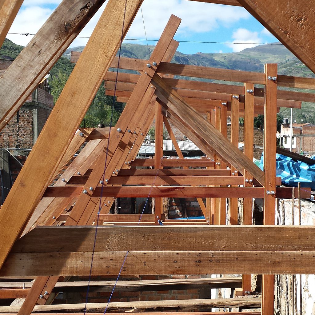 2014 - Agrandissement et rénovation d'une maison individuelle - mémoire, lumière, existant - terre, bois, brique
