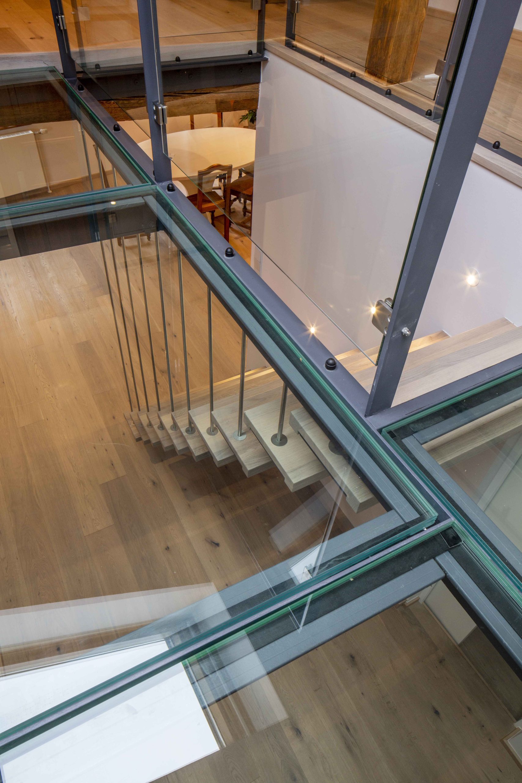 INDEX_Réhabilitation d'un logement situé dans un corps de ferme 2018_projet réhabilitation d'un logement situé dans un corps de ferme_escalier